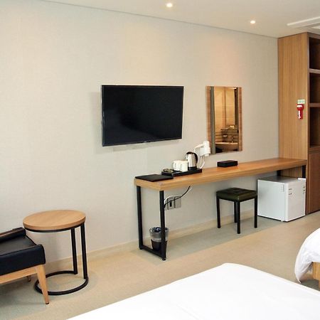 Jeju Noblesse Hotel Bagian luar foto