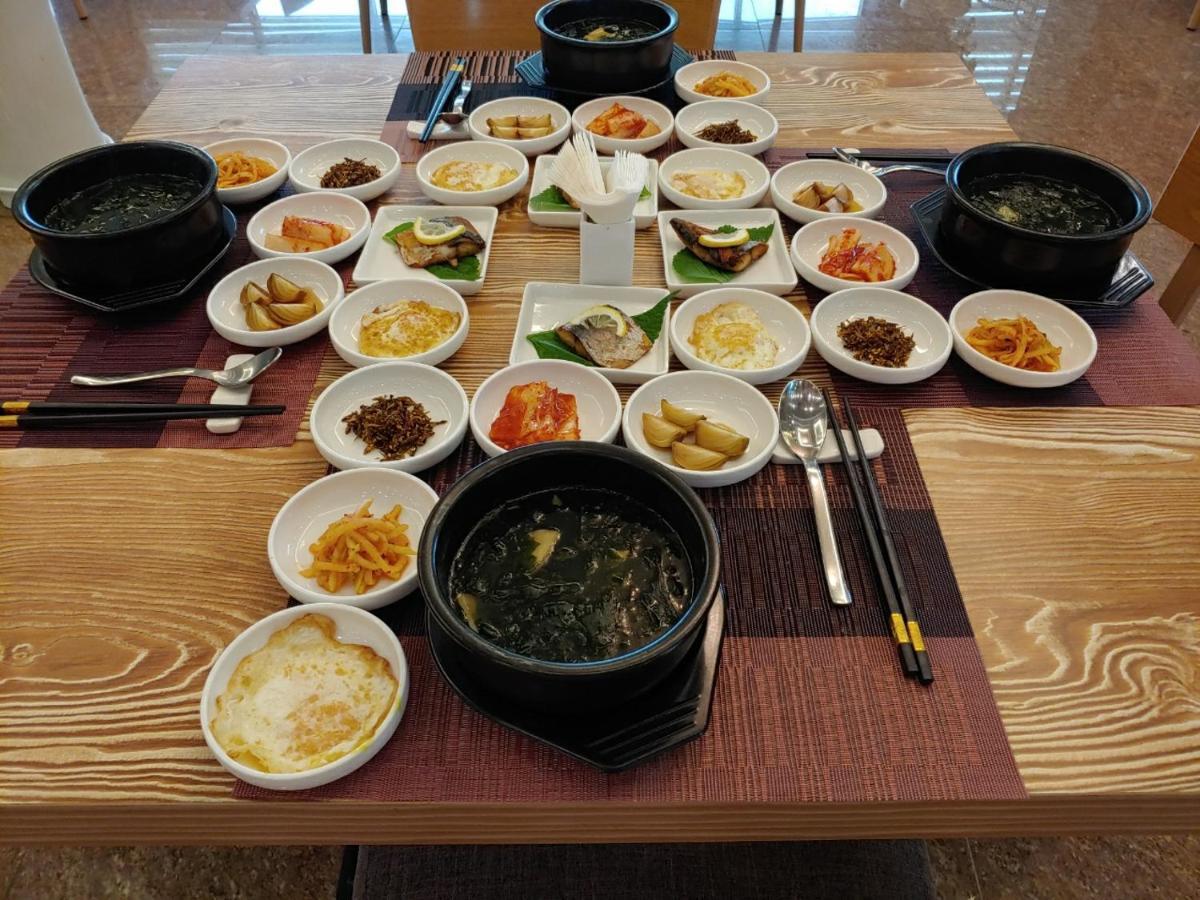 Jeju Noblesse Hotel Bagian luar foto